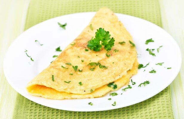 Çocuklara Yumurtayı Sevdiren Kaşarlı Omlet (+12 Ay)